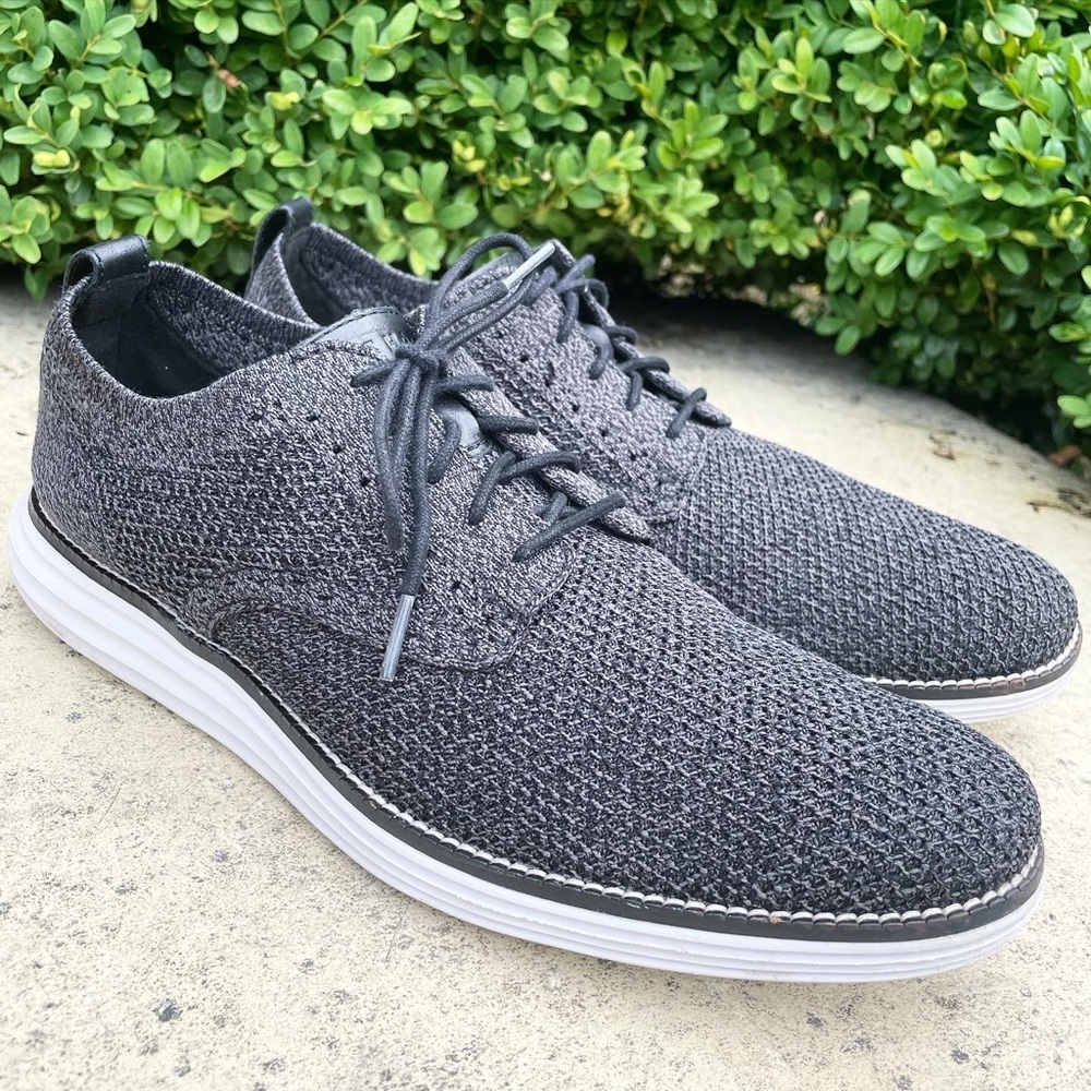 Cole Haan Original Lunar Grand Stitchlite Flyknit mens dress shoes size 10. Cozy